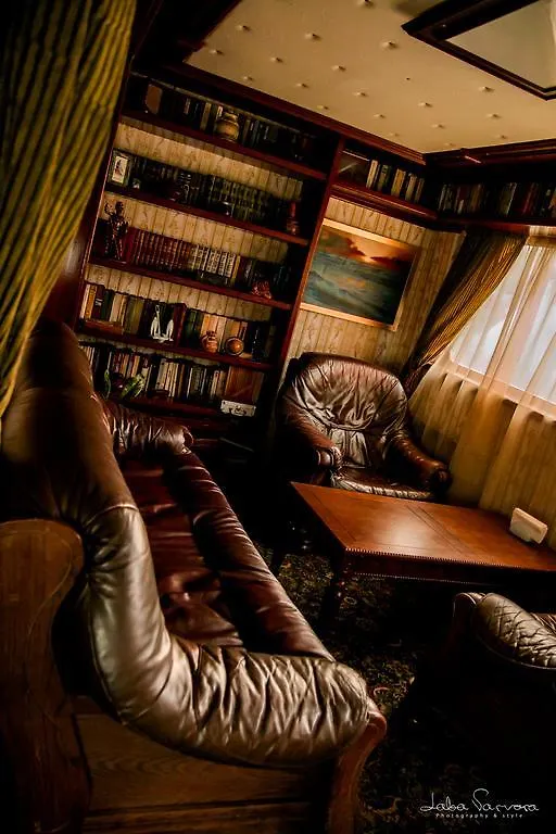 Art-Boatel St Andre Hotel Kiev Botel
